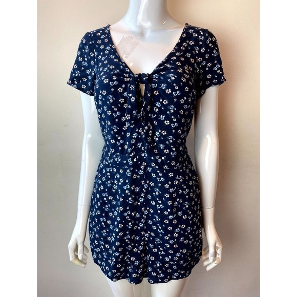 Hollister California Women Ditsy Print Romper Front Knot Back Keyhole Blue SZ S - Picture 4 of 11